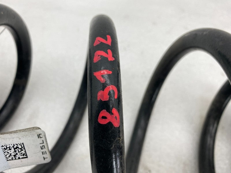 104447201E ⭕ 17-23 Tesla Model 3 M3 Rear Left or Right Suspension Coil Spring 1044472-01-E