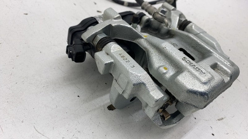 ⭕ 2023-2024 Toyota Prius Rear Driver Side Caliper w/ Brake Hose Line L