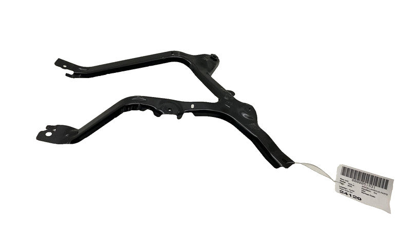 2024 Tesla Cybertruck Rear Passenger Diffuser Mount Bracket Right 1807