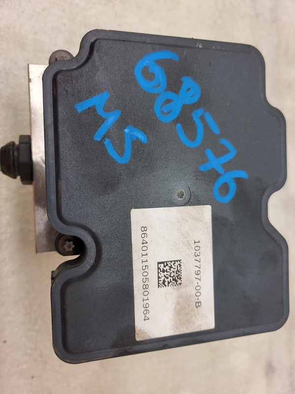 103779700B ⭕ 12-15 Model S Anti-Lock ABS Brake Pump Hydraulic Control Module 1037797-00-B