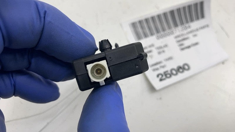 ⭕ 17-23 Tesla Model 3 Y Infotainment Antenna Amplifier AMP Radio FM 10