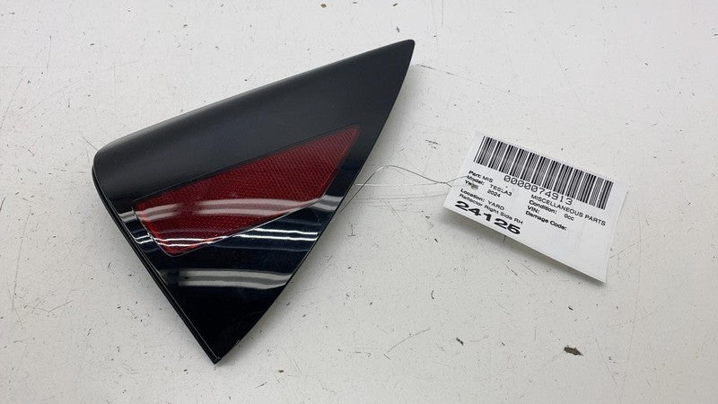 1715105-00-B ⭕24-25 Tesla Model 3 Right Door Cover Charge Port Reflector Trim RH 1715105-00-B