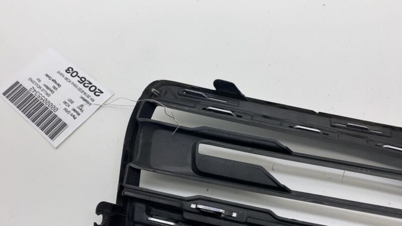 31663519 ⭕ 2019-2023 Volvo  XC90 Front Passenger Side Lower Outer Grille Right 31663844