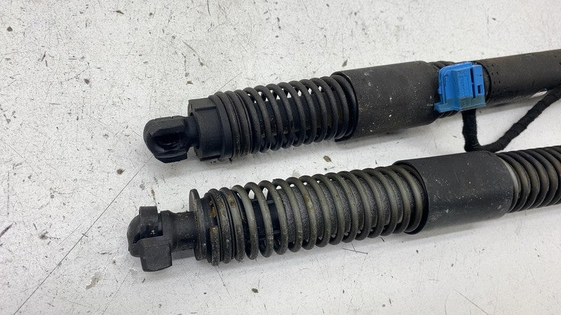 8737952 2018 2019 2020 BMW 530e G30 Trunk LID Shock Strut Support SET of 2 8737952