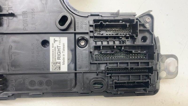 ⭕ 20-23 Model Y Front Right Body Controller ECU (5-Seat Type) Gen 3 16