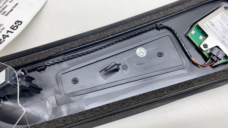 110044100E 2017-2023 Tesla Model 3 Right B-Pillar Applique Glass Trim Molding w/ Camera RH