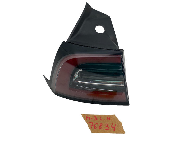 ⭕ 17-22 Tesla Model 3 Rear Exterior Taillight Outer Tail Lamp Left 1077397-80-D