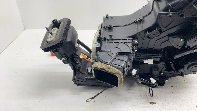 Miscellaneous Parts RIVIAN R1S 22