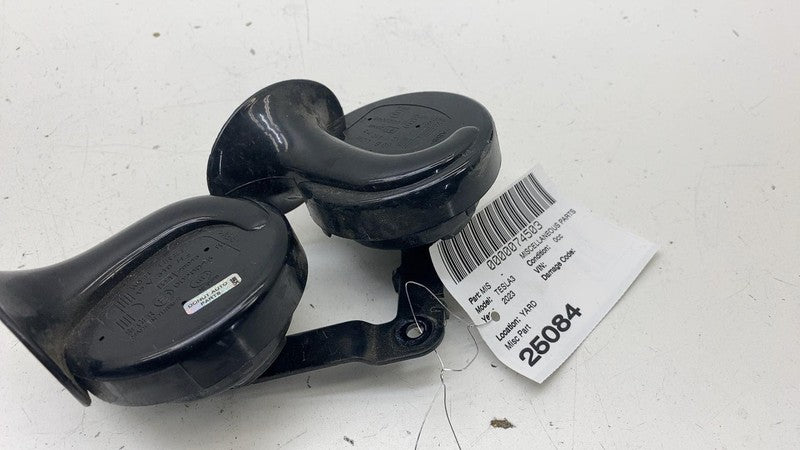 E10020046 ⭕ 2017-2023 Tesla Model 3 High + Low Pitch Tone Horn 510 & 410 Hertz w/ Bracket