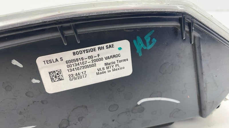 ⭕ 12-22 Model S Rear Passenger Taillight LED Outer Tail Lamp Right 600