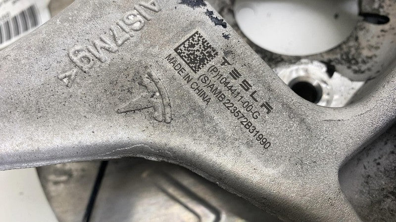 ⭕ 2017-2023 Model 3 Rear Left Suspension Knuckle Spindle w/ Shield 104