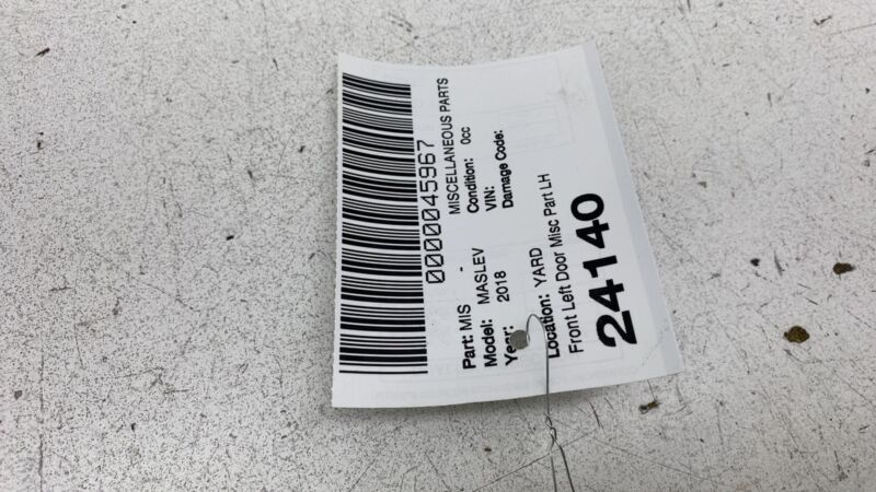 ⭕ 17-20 Maserati Levante Front Driver Side Door Window Outer Belt Molding Left