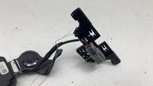 ⭕ 17-23 Model 3 Rear Driver Side 2nd Row Seatbelt Buckle Black Left 1085939-01-E