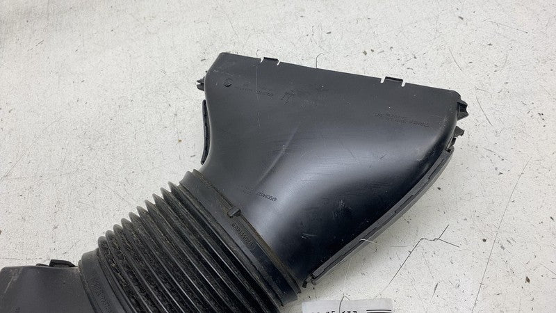 ⭕ 17-20 Maserati Levante Engine Right Air Cleaner Intake Duct Hose 670