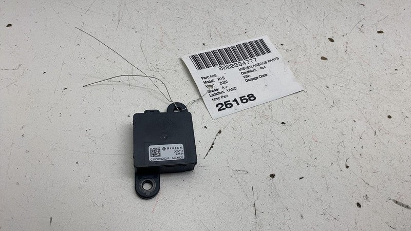 ⭕22 Rivian EDV-700 Truck Dash Comfort Control Module Unit Brain ECM C1