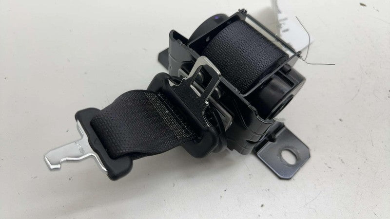 ⭕ 2017-2025 Chrysler Pacifica Rear Center 3rd Row Seat Belt Retractor 