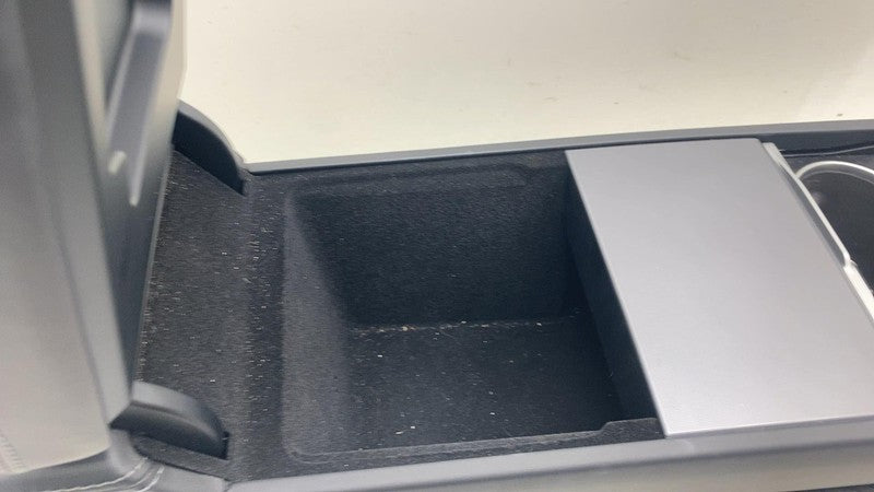 ⭕ 24-25 Model 3 Front Center Console Armrest & Compartment GEN 3 w/ Tr