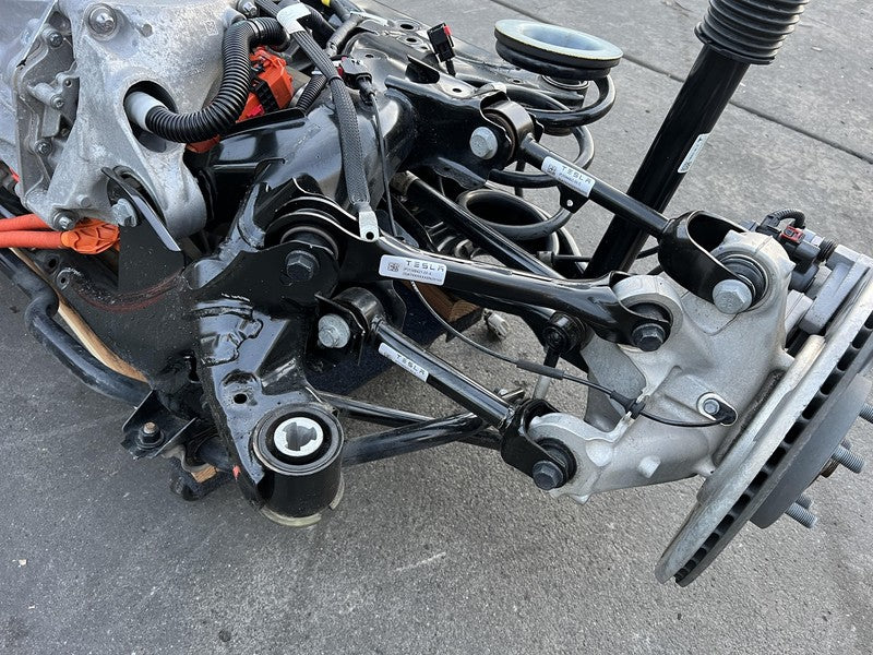 ⭕ 2020-2023 Tesla Model Y Rear Drive Unit w/ Subframe & Suspension 112
