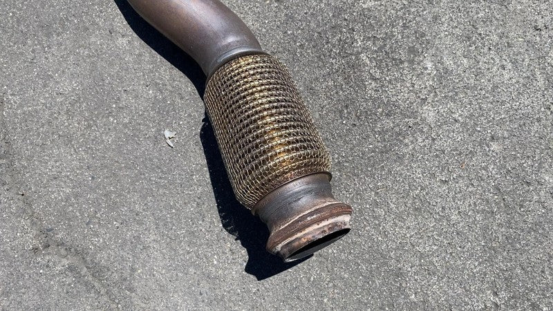 ⭕ 2019 Mercedes C300 W205 Exhaust Resonator Pipe Muffler A2054911301 A