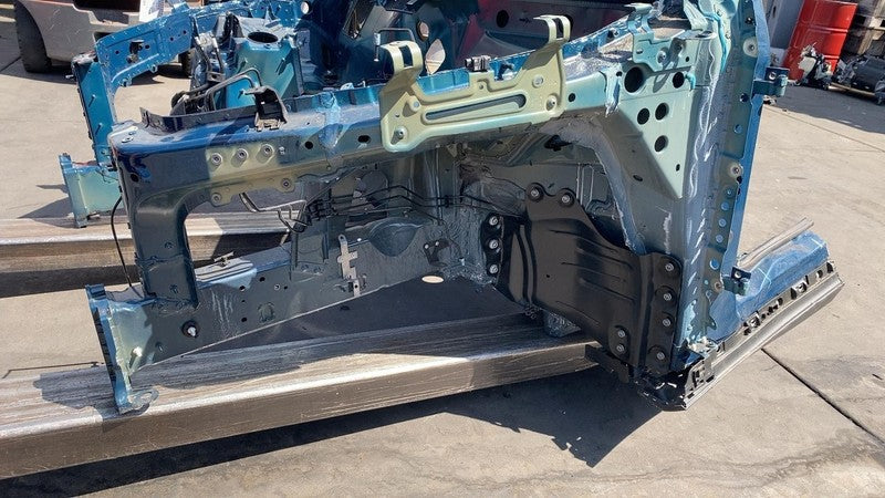 ⭕ 2024 Porsche Cayenne Front Left & Right Frame Horn Structural Cut Out Assembly