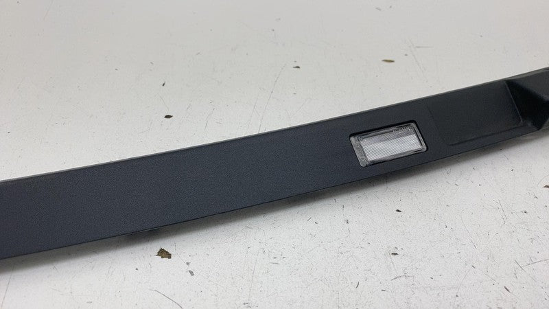 ⭕ 2025 Rivian R1S Rear Gate Upper Switch Bezel w/ License Plate Lamp Assembly