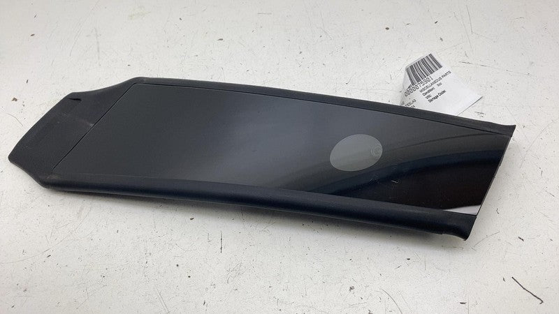 1734282-00 ⭕ 24-25 Tesla Model 3 Passenger Side B-Pillar Applique Glass Trim Molding Right