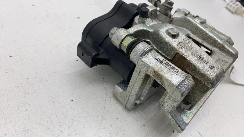 ⭕ 2022-2024 Hyundai Ioniq 5 Rear Passenger Side Brake Caliper w/ Actuator Right