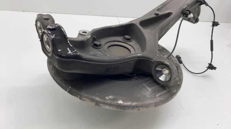 104431100E 17-23 Tesla Model 3 Front Left RWD Spindle Knuckle w/ Wheel Hub & Dust Shield LH