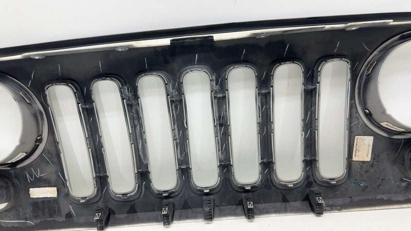 5NB84TRM ⭕ 07-18 Jeep Wrangler Front Bumper Radiator Grille Assembly White PW7 5NB84TRM