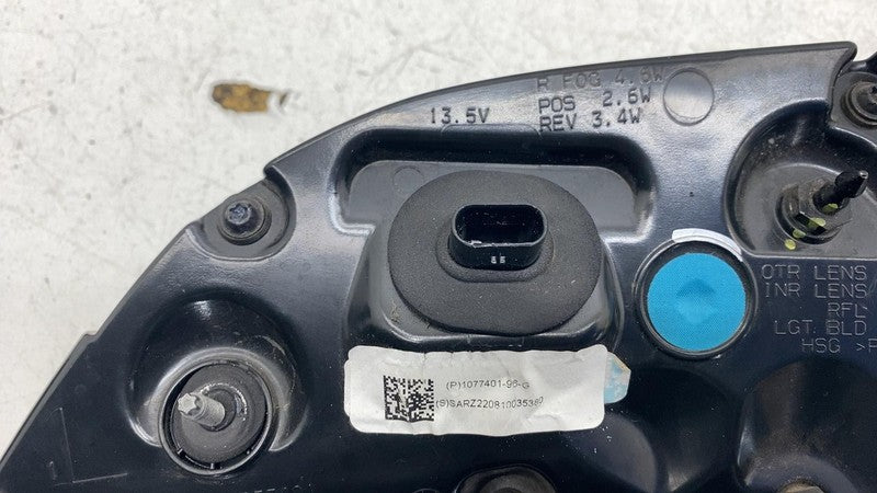 ⭕ 17-23 Model 3 Rear Left Inner Taillight LED Tail Lamp (3-Pin) LH 107