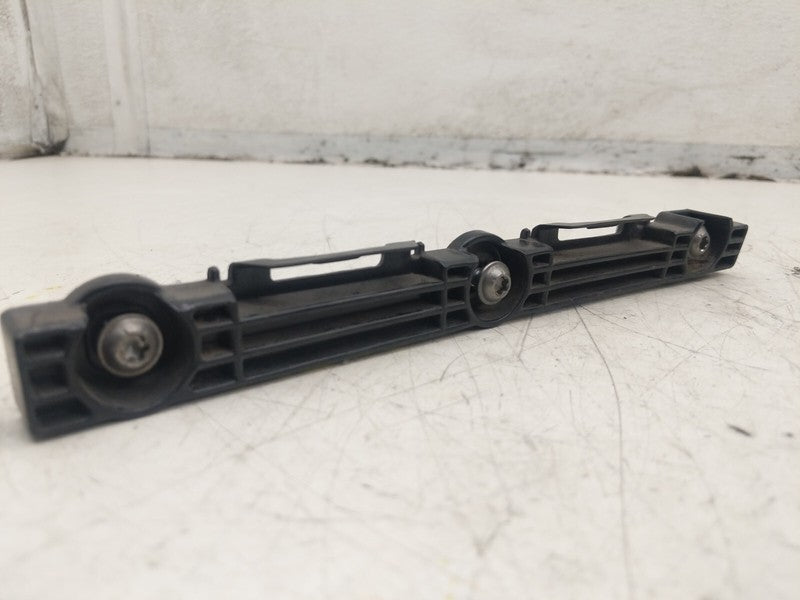 1003693 00 C ⭕ 12-20 Model S Front Right Rocker Panel Trim Molding Sill Bracket 1003693-00-C