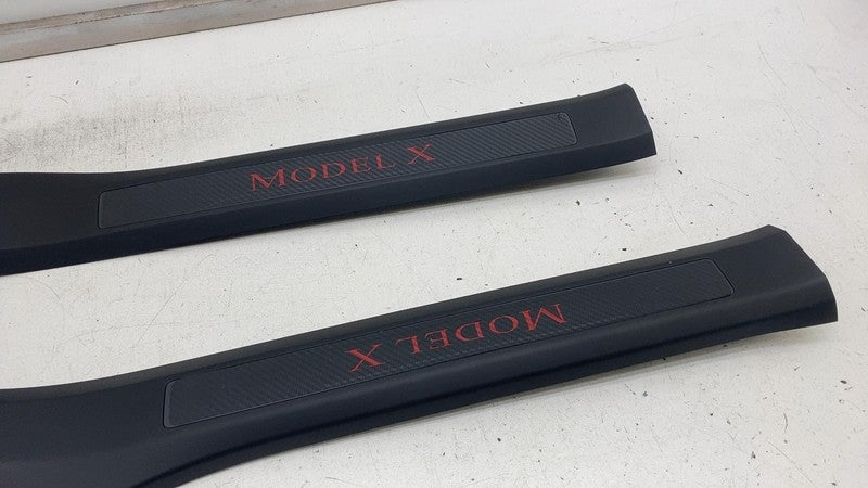 ⭕ 16-20 Model X Front Left/Right Door Scuff Plate Trim 1035985-00-G/10