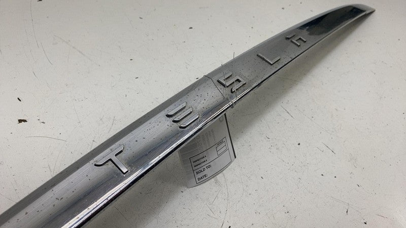 1046920-00-B ⭕ 2016-2020 Tesla Model X MX Rear Trunk Lid Mold Chrome Molding OEM 1046920-00-B