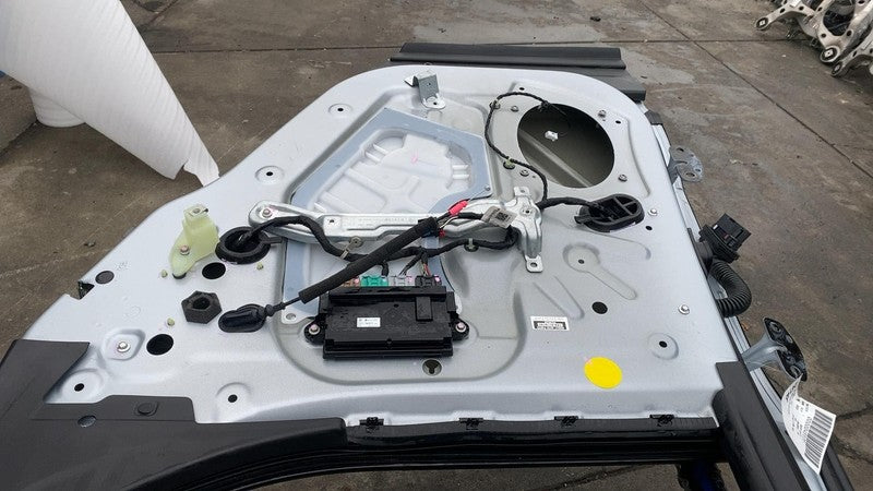 ⭕ 2022-2024 Rivian R1T Rear Passenger Side Door Shell Panel Right Silver EXP004