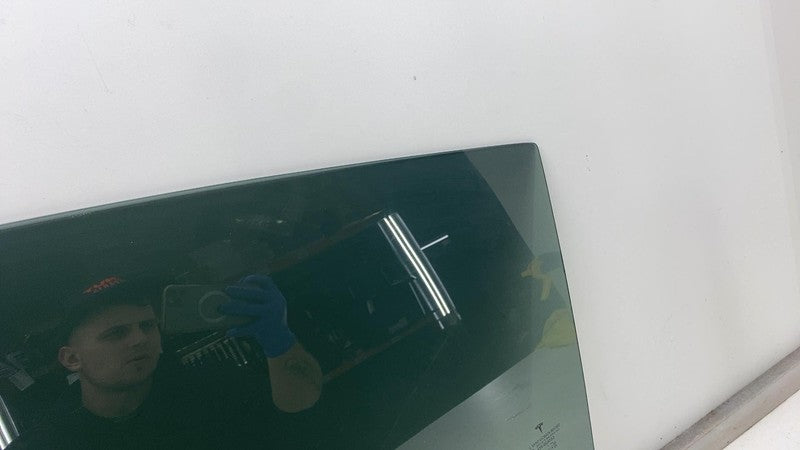 E9 43R-004553 ⭕ 2020-2024 Tesla Model Y MY Rear Driver Side Door Window Glass Left LH Assembly