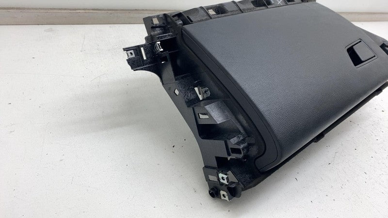 ⭕ 17-20 Maserati Levante Front Dash Glove Box Compartment Glovebox OEM