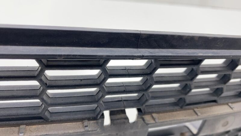 6008159 2012 2013 2014 2015 Tesla Model S Front Bumper Center Mesh Grille Lower Assembly