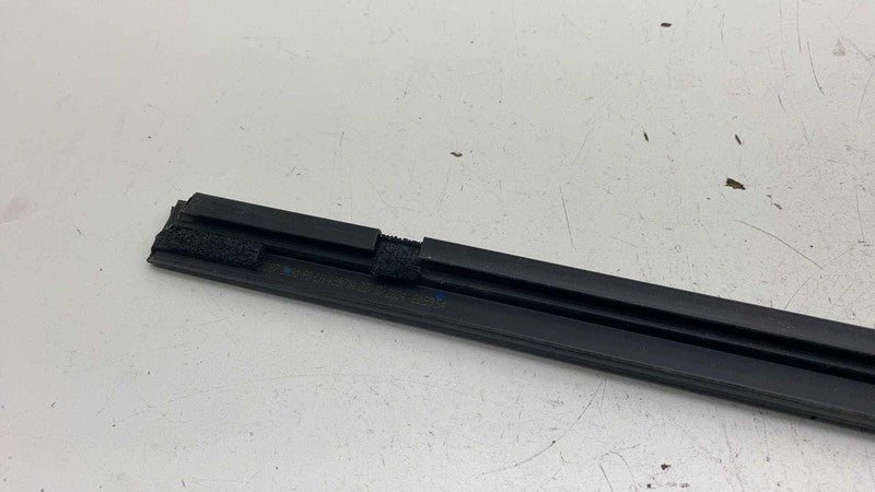 68499087 ⭕ 17-25 Chrysler Pacifica Rear Left Door Window Inner Belt Weatherstrip 68499087