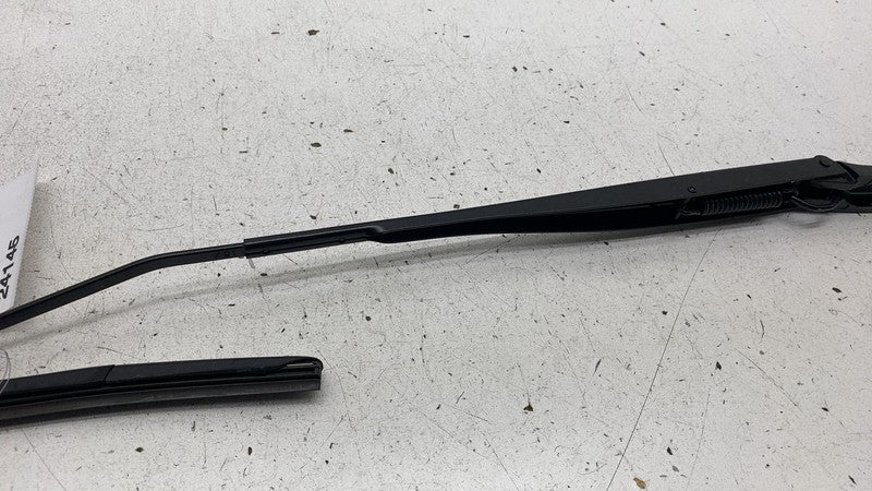 ⭕ 2022 2023 2024 Rivian R1T Front Passenger Right Windshield Wiper Arm & Blade