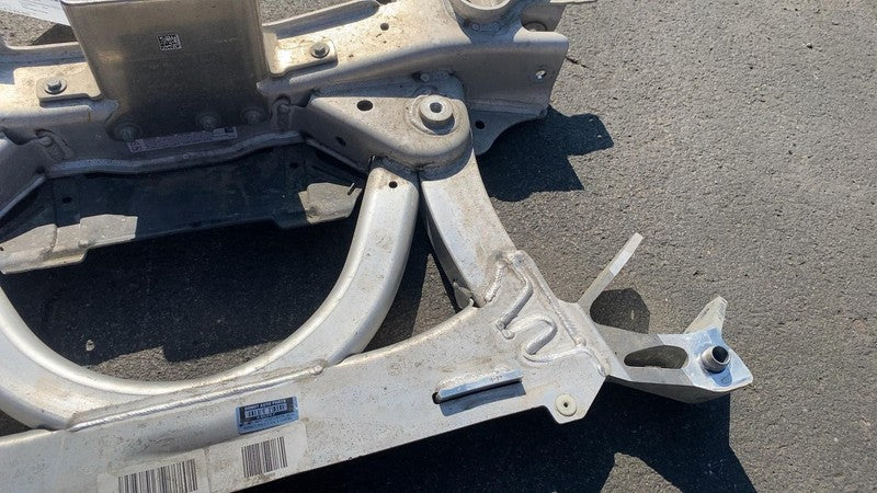 194772-10 ⭕ 14-20 BMW i3 I01 Front Suspension Subframe Engine Crossmember Cradle 6852483