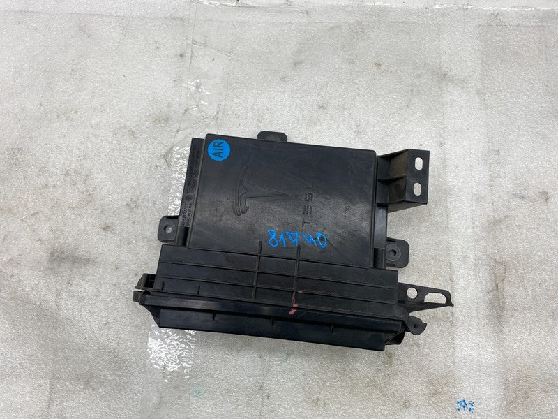 153515200E ⭕ 16-20 Model X Front BCM Body Comfort Control Module Enclosure Box 1535152-00-E