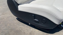 ⭕2016-2020 Tesla Model S Front Right 1st Row Seat Upper & Lower Cushion Assembly