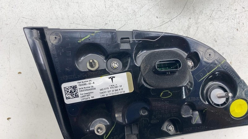 ⭕ 2017-2023 Model 3 Rear Right Inner Taillight LED Tail Lamp 4-Pin 150