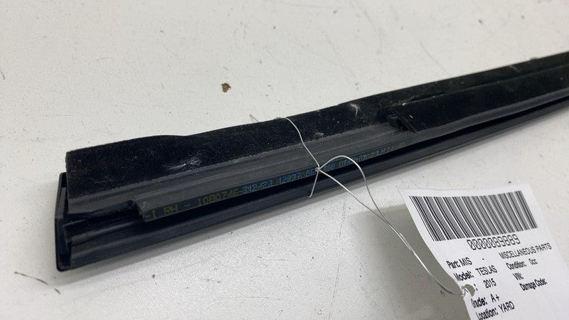 ⭕ 2021-2025 Tesla Model 3 Rear Right Door Window Outer Belt Molding 10
