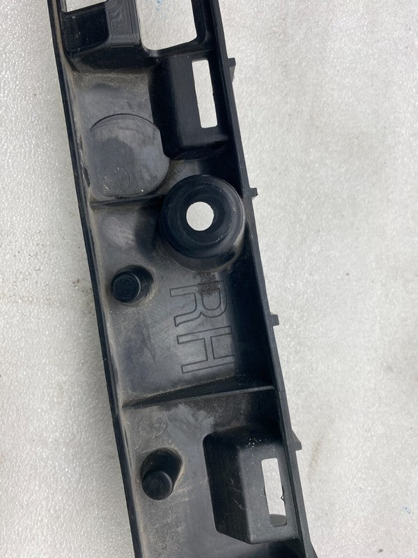 1046691 00 B ⭕2016-2023 Tesla Model X Right Side Skirt Rocker Panel Trim Bracket 1046691-00-B