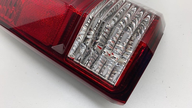 CS244 U000R 2007-2011 Dodge Nitro Rear Passenger Side Taillight Tail Lamp Right CS244-U000R