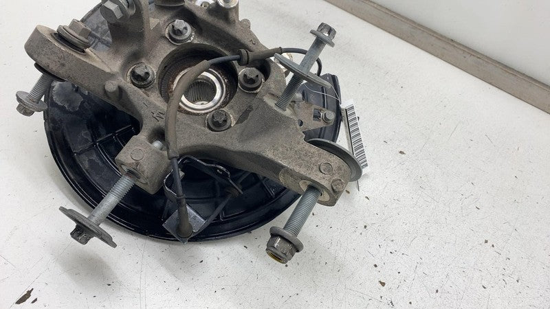 ⭕ 2017-2020 Maserati Levante Rear Driver Side Spindle Knuckle Assy Lef