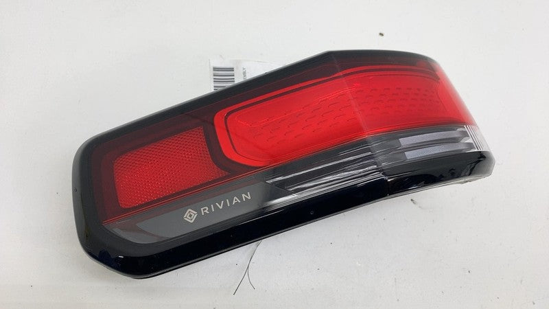 ⭕ 22-24 R1S R1T Rear Driver Side Outer Taillight LED Tail Lamp Left PT