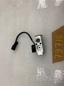 ⭕ 12-20 Tesla Model S X A/C Line TXV Evaporator Valve w/ Solenoid 6008481-00-B