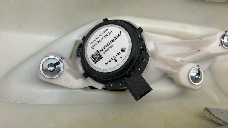 ⭕ 22-24 Rivian R1T Front Left & Right A-Pillar Upper Trim w/ Speaker P